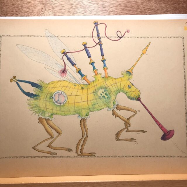 Première bestiole de mon bestiaire entomomusicologique&nbsp;: La Cornemusette pfointante&nbsp;!

C’est elle qui a su convaincre le jury 😉

#entomomusik #insectesimaginaires #insectoïduslasuite #musicalidus #pfoiiiiiin